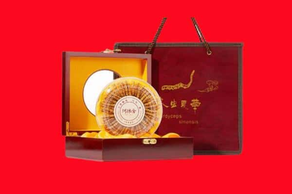 收购资讯:巴彦卓尔临河区回收冬虫夏草是按克吗